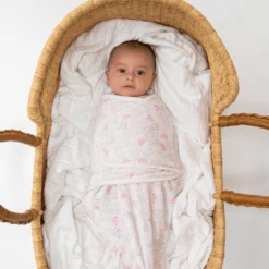 Aden + Anais™ Essential S Easy Swaddle™ Pucksack 1,5 TOG 3-pack Arts And CraftsVelboa 0-3 Maanden -Little Wonders Verkoop aden anais essential s easy swaddle pucksack 1 5 tog 3 pack arts and craftsvelboa 0 3 maanden a383659 2