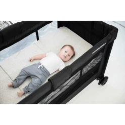 KOELSTRA Reiswieg Travel Sleeper T5 Met Waterpas Zwart -Little Wonders Verkoop koelstra reiswieg travel sleeper t5 met waterpas zwart a319929 2