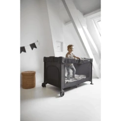 KOELSTRA Travel Cot Travel Sleeper T5 Zwart -Little Wonders Verkoop koelstra travel cot travel sleeper t5 zwart a319925 4