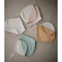 Mushie Burp Doekje Mousseline Roman Green /Mist 2-pack -Little Wonders Verkoop mushie burp doekje mousseline roman green mist 2 pack a401192 2
