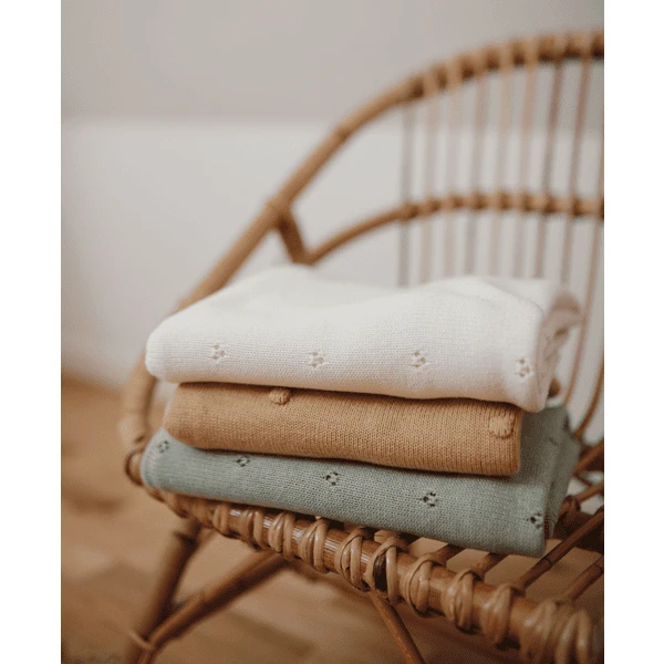 Mushie Gebreide Deken Textured Dots Mustard 80 X 100 Cm 4 Mushie Gebreide Deken Textured Dots Mustard 80 X 100 Cm - Afbeelding 2