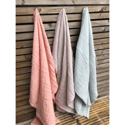 VINTER& BLOOM Mousseline Dekbed GOTS Sage Green 10 VINTER& BLOOM Mousseline Dekbed GOTS Sage Green -Little Wonders Verkoop vinter bloom mousseline dekbed gots sage green a303796 3